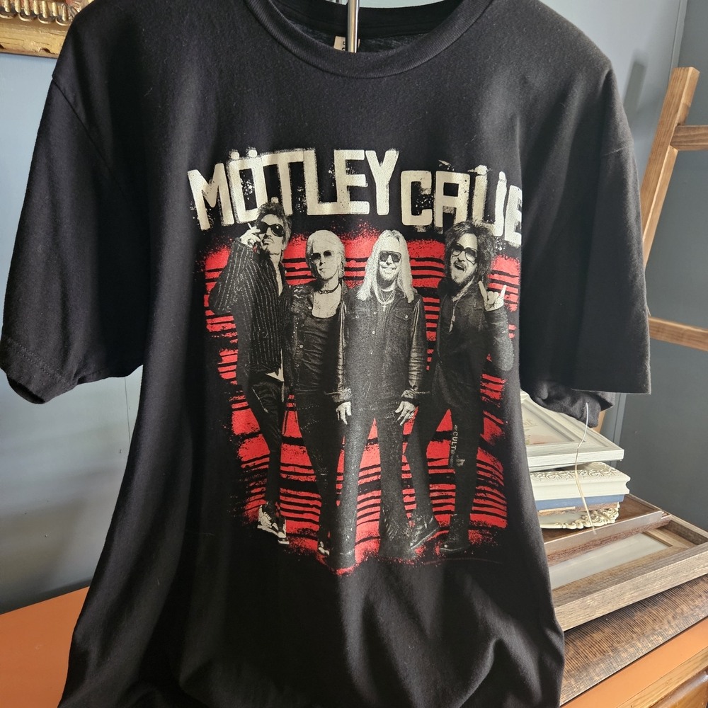 Black and Red Graphic Tee